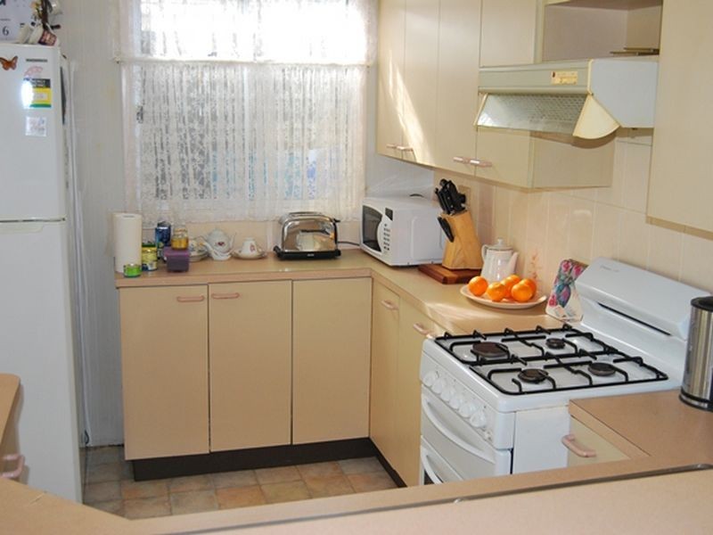 Y3 White Albatross Park, Nambucca Heads NSW 2448