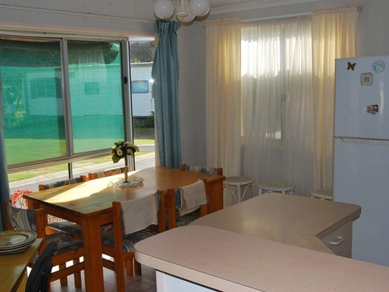Y3 White Albatross Park, Nambucca Heads NSW 2448