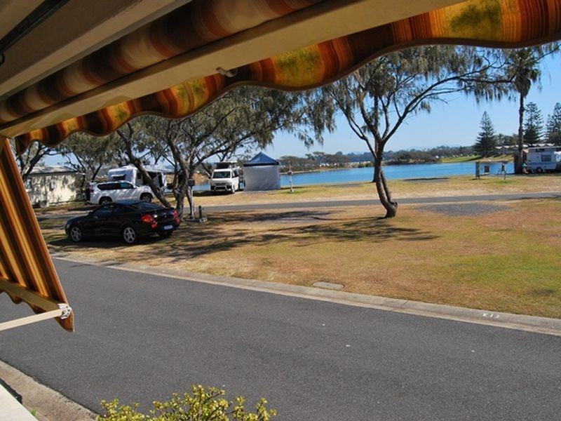 Y2 White Albatross Park, Nambucca Heads NSW 2448