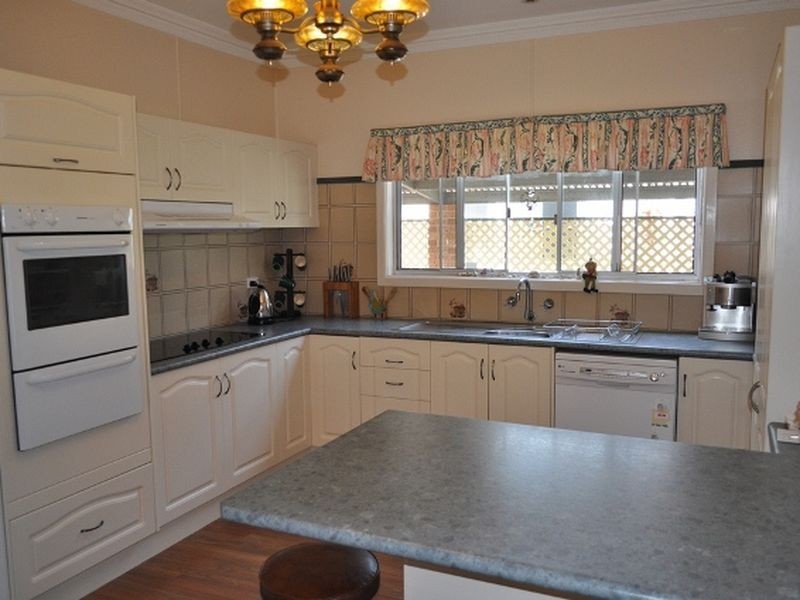 9 East Street, Macksville NSW 2447