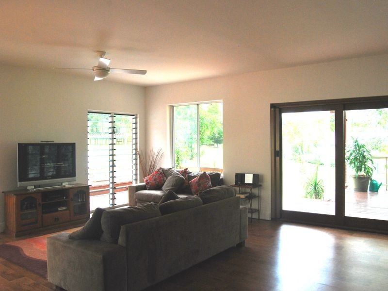 96 Florence Wilmont Dr, Nambucca Heads NSW 2448