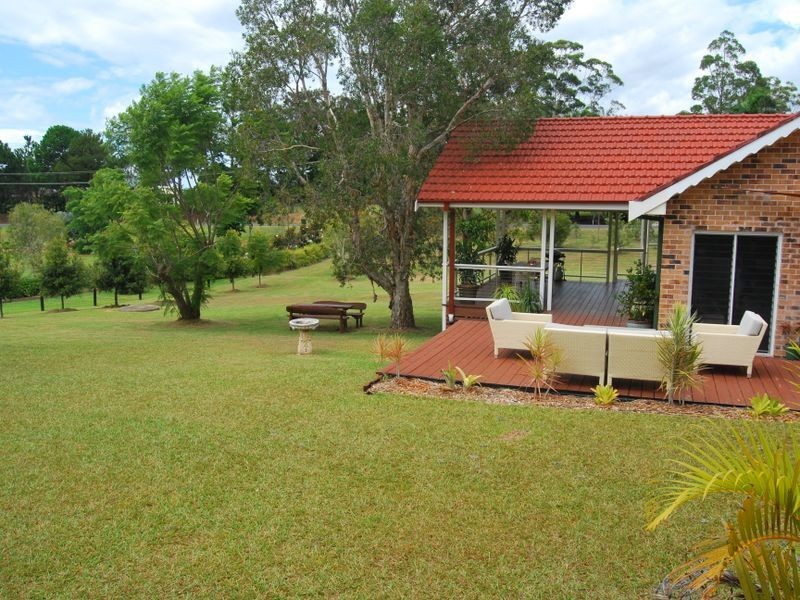 96 Florence Wilmont Dr, Nambucca Heads NSW 2448