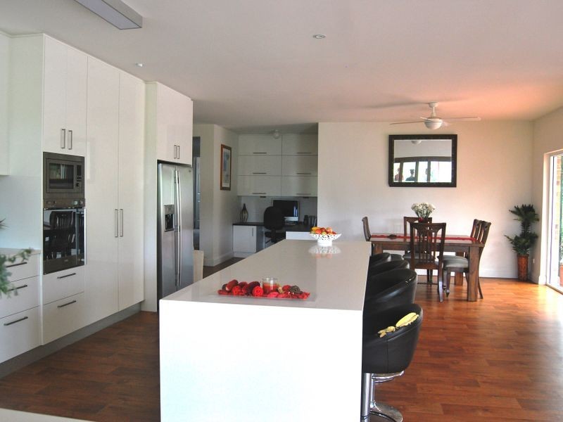 96 Florence Wilmont Dr, Nambucca Heads NSW 2448