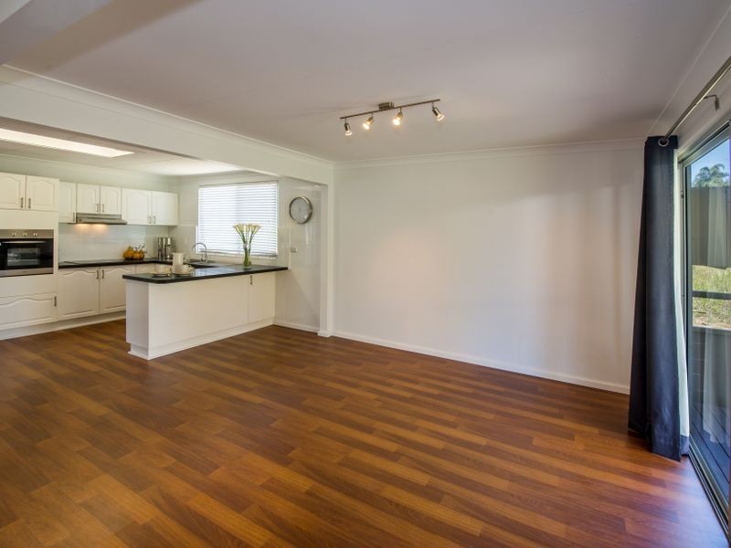 6 Cook St, Bowraville NSW 2449