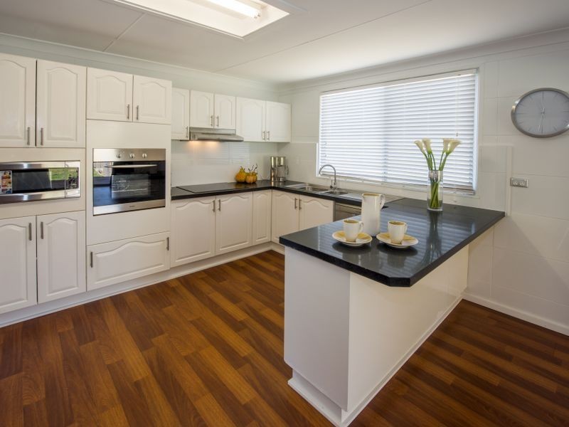 6 Cook St, Bowraville NSW 2449