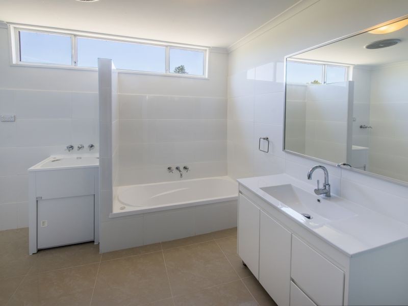 6 Cook St, Bowraville NSW 2449