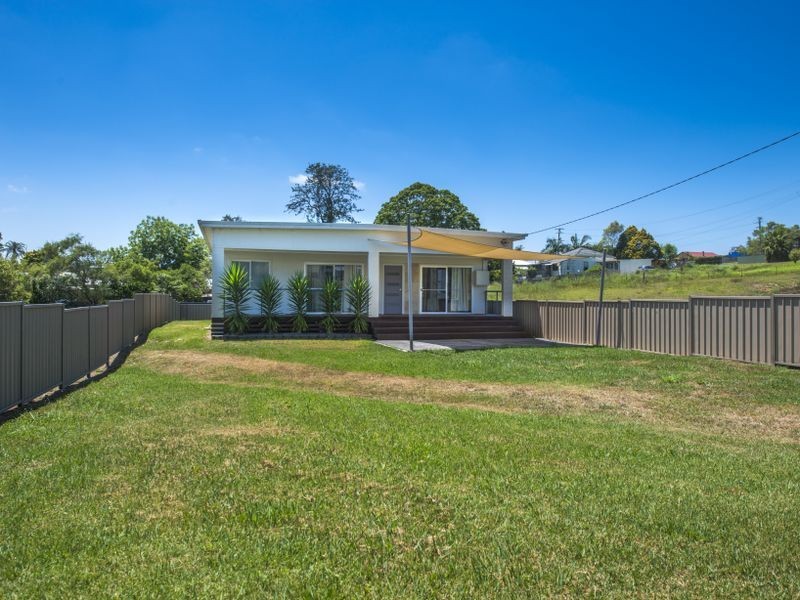 6 Cook St, Bowraville NSW 2449