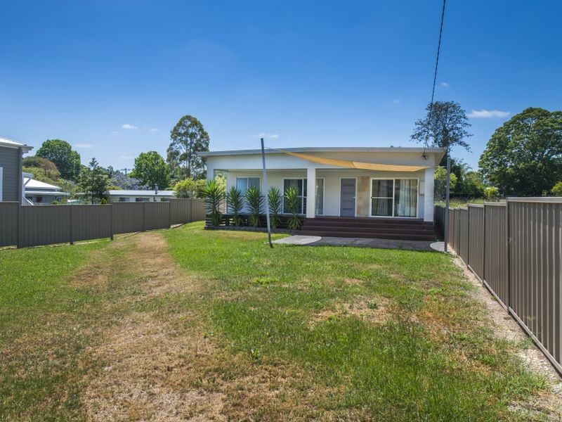 6 Cook St, Bowraville NSW 2449