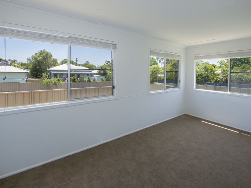 6 Cook St, Bowraville NSW 2449