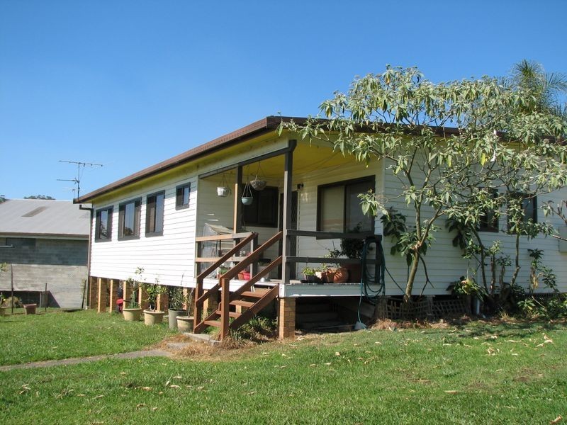 4 Binalong Way, Macksville NSW 2447
