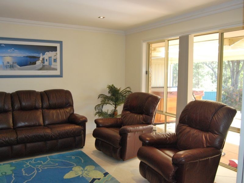 33 auld close, Valla NSW 2448