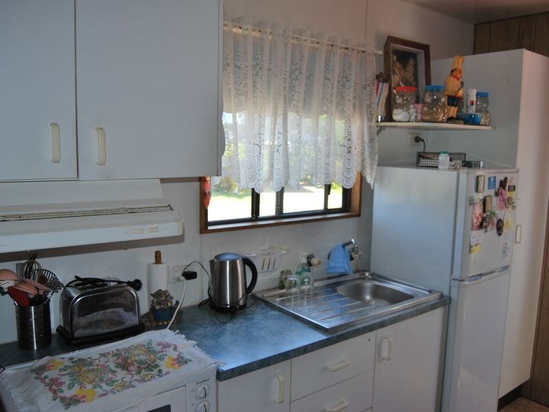 V2 52 WELLINGTON DRIVE (white albatross ), Nambucca Heads NSW 2448