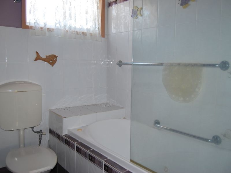 V13 WHITE ALBATROSS PARK, Nambucca Heads NSW 2448