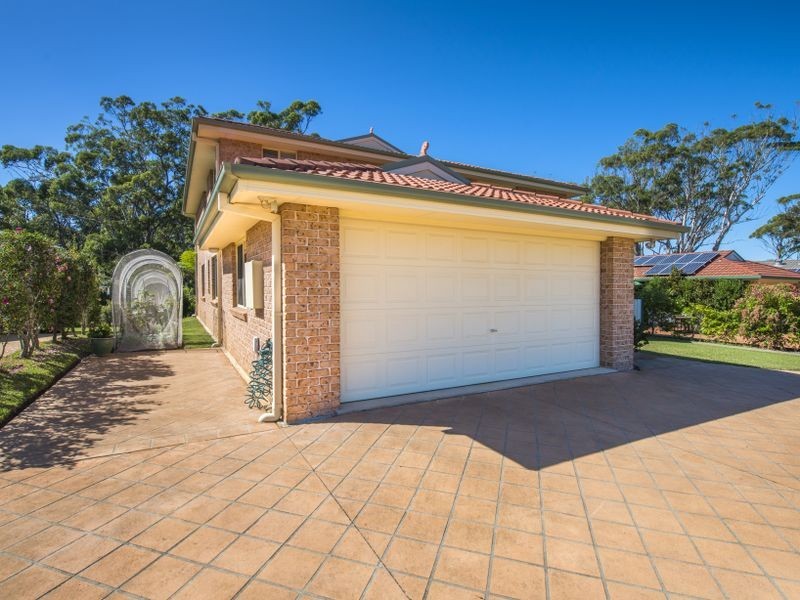 93 Ocean View Dr, Valla Beach NSW 2448