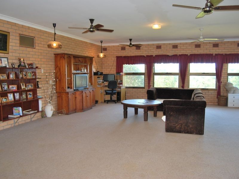 11 Schuppe Drive, Congarinni North NSW 2447