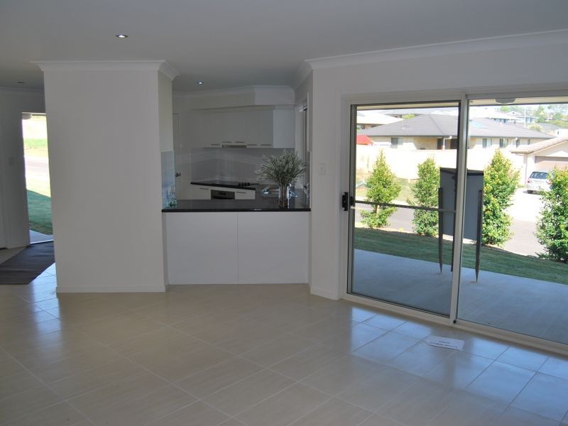 18 Rowe Drive, Macksville NSW 2447