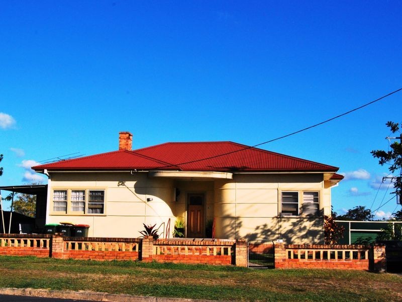 82 Wallace Street, Macksville NSW 2447