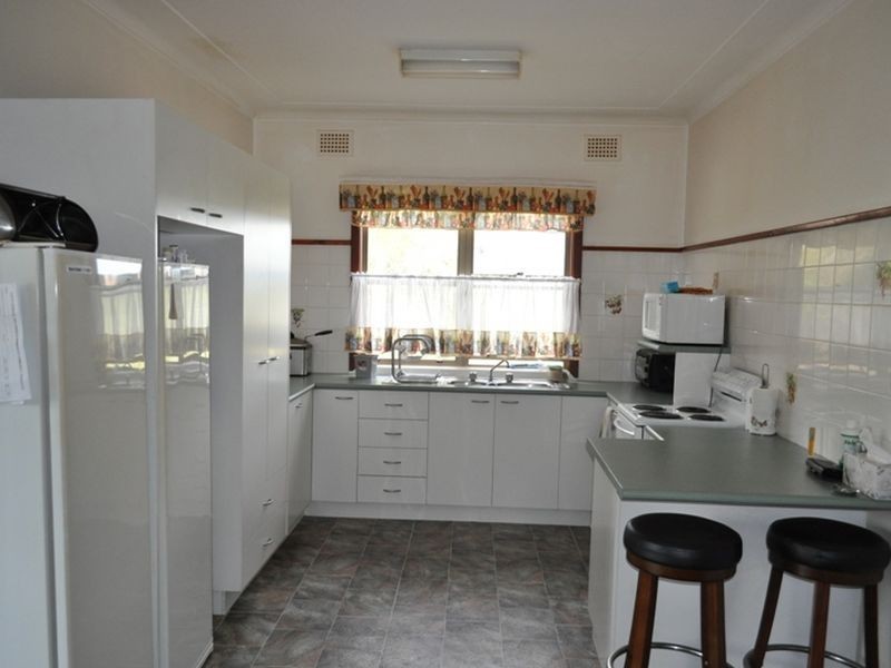 19 Frank St, Macksville NSW 2447