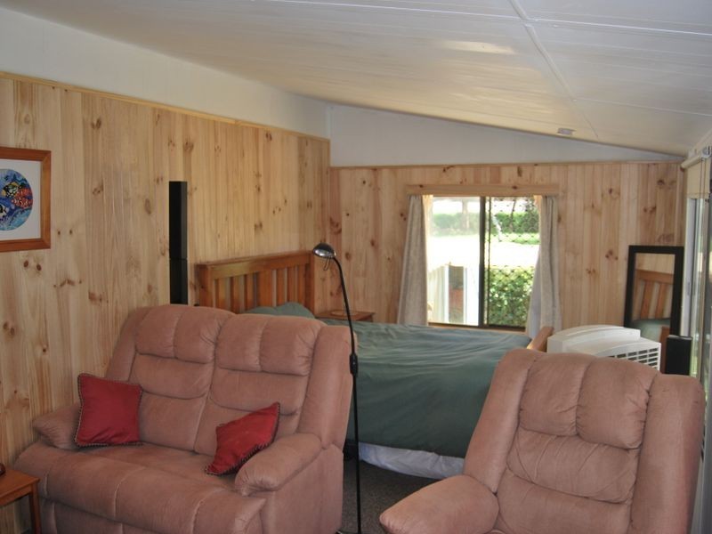 68 PELICAN PARK PACIFIC HIGHWAY, Nambucca Heads NSW 2448