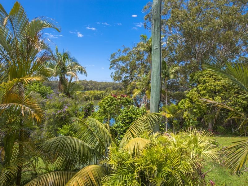 1 Edgewater Dr, Nambucca Heads NSW 2448