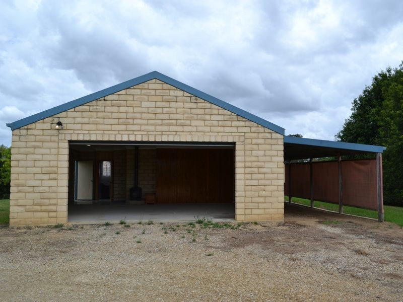 11 Scarbrough Lane, Newee Creek NSW 2447