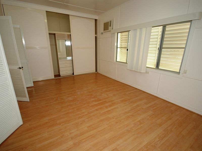 160 Crane street, Longreach QLD 4730