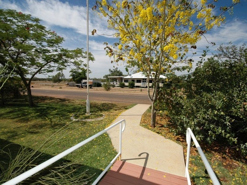 160 Crane street, Longreach QLD 4730