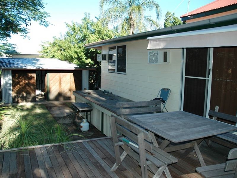 16 Swan street, Longreach QLD 4730