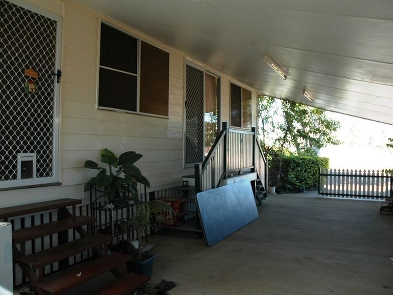 16 Swan street, Longreach QLD 4730