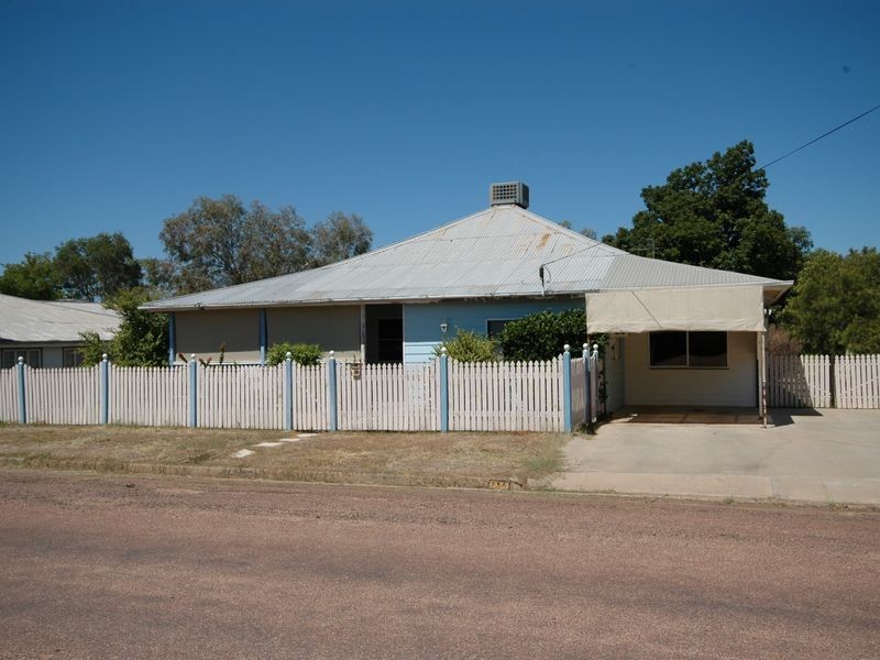 136 Galah Street, Longreach QLD 4730