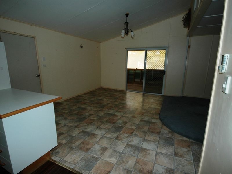 136 Galah Street, Longreach QLD 4730