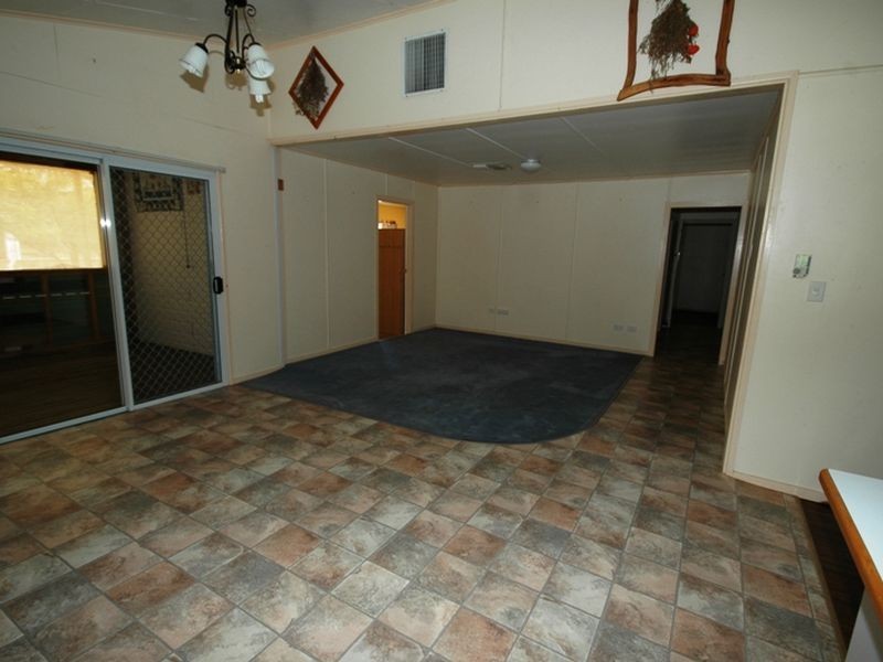 136 Galah Street, Longreach QLD 4730