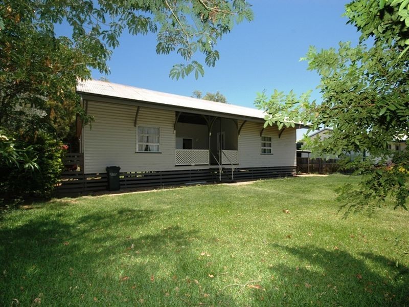131 Wren street, Longreach QLD 4730