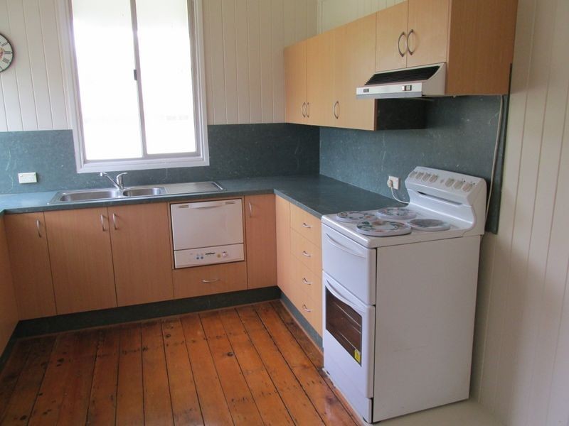 33 Garden Street, Blackall QLD 4472