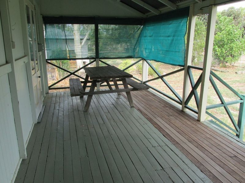 33 Garden Street, Blackall QLD 4472