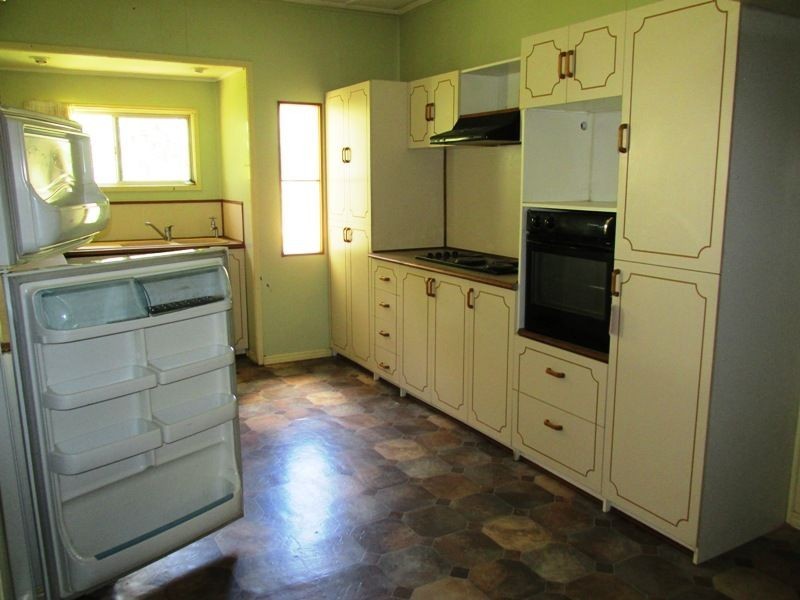 2 Goldston Street, Alpha QLD 4724