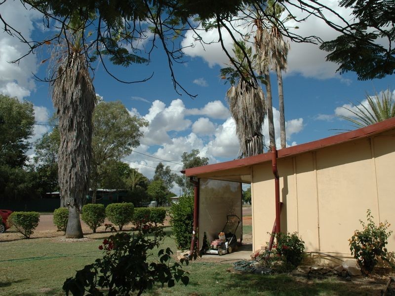 43 SPARROW STREET, Longreach QLD 4730