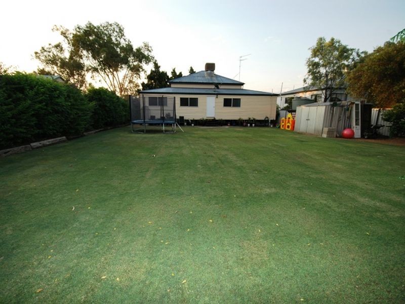 110 Kingfisher street, Longreach QLD 4730