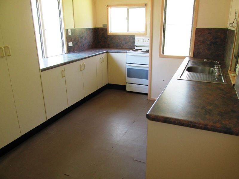 4 Goldston Street, Alpha QLD 4724