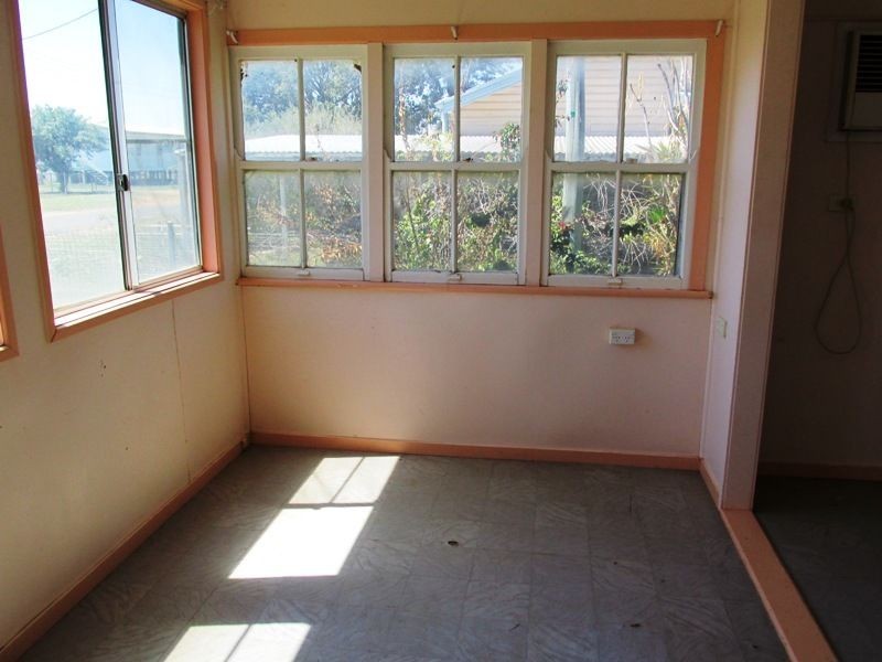 4 Goldston Street, Alpha QLD 4724