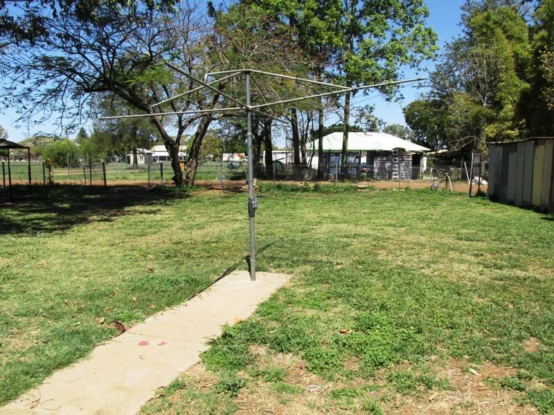 4 Goldston Street, Alpha QLD 4724