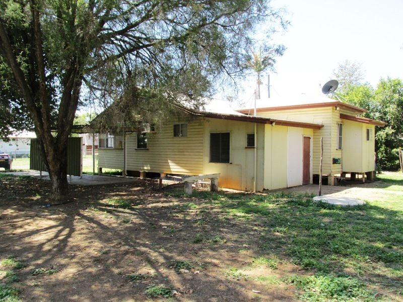 4 Goldston Street, Alpha QLD 4724