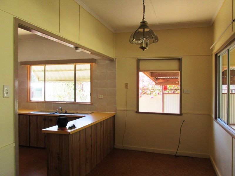 12 Heron Street, Longreach QLD 4730