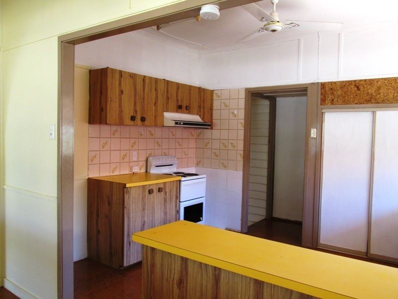 12 Heron Street, Longreach QLD 4730