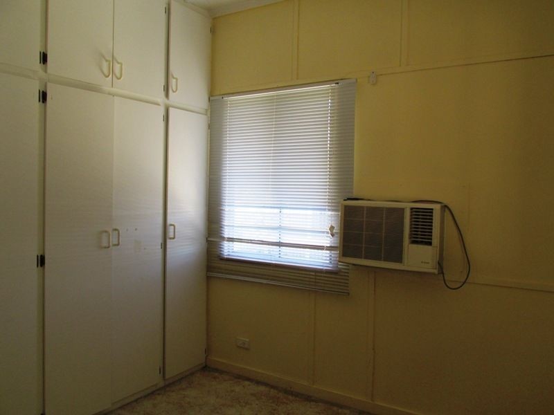 12 Heron Street, Longreach QLD 4730