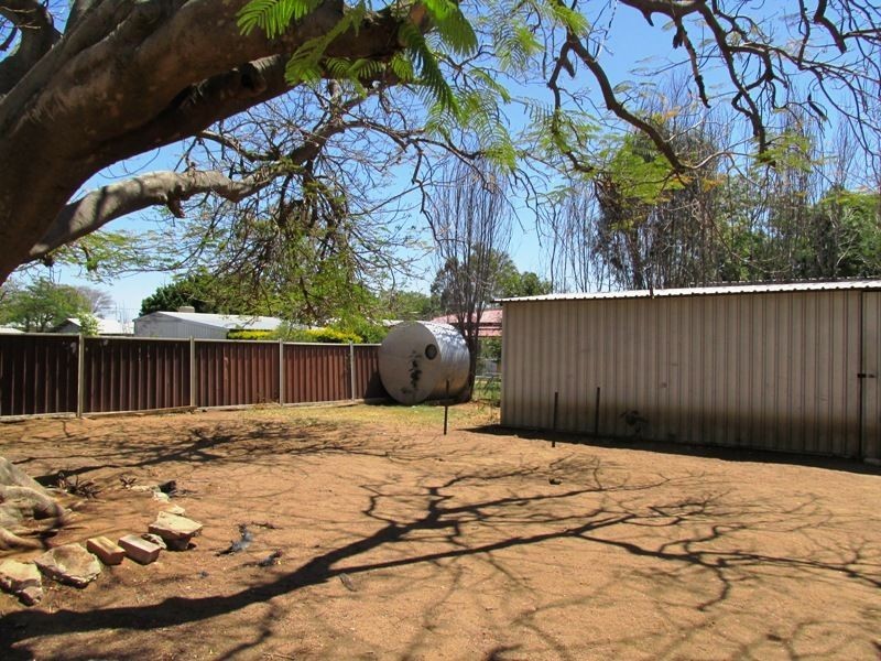 12 Heron Street, Longreach QLD 4730
