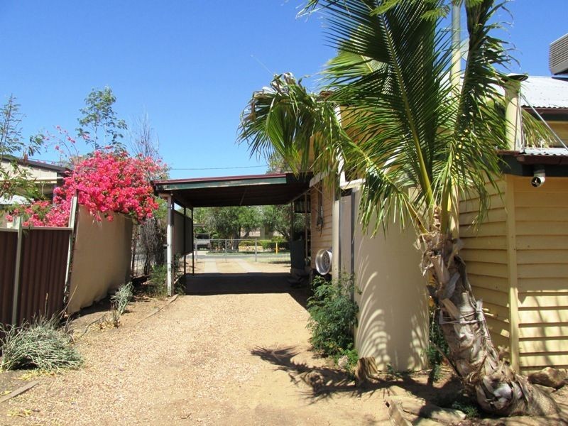 12 Heron Street, Longreach QLD 4730