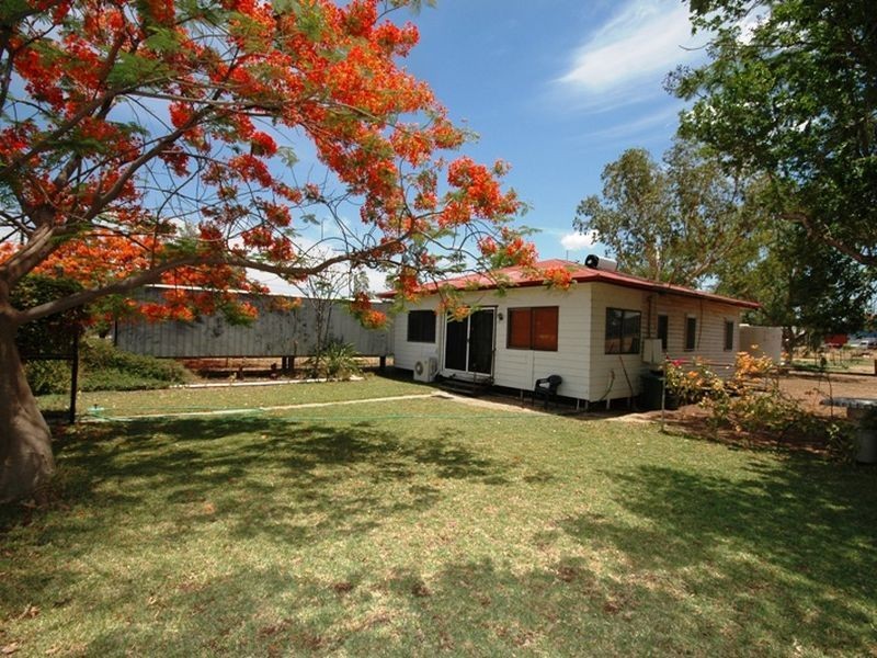 1 WELLSHOT STREET, Ilfracombe QLD 4727