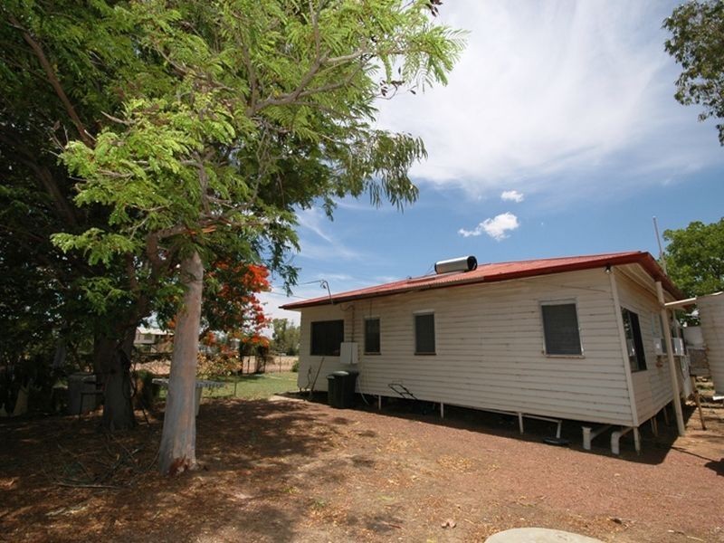 1 WELLSHOT STREET, Ilfracombe QLD 4727