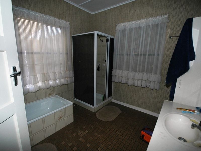30 Quail street, Longreach QLD 4730